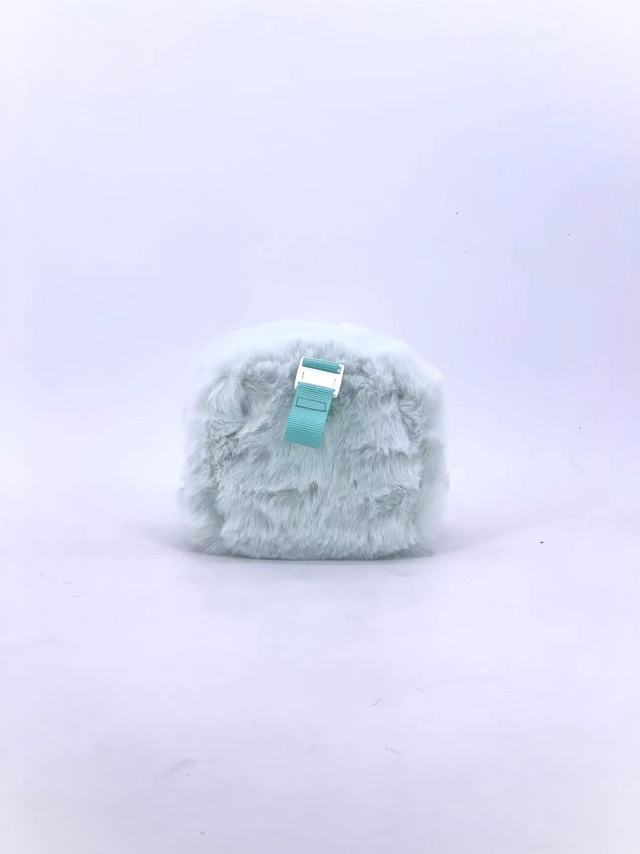 FUR SHIKAKU POUCH