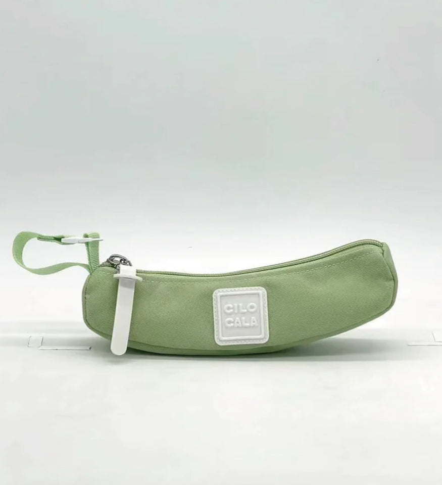 BANANA POUCH