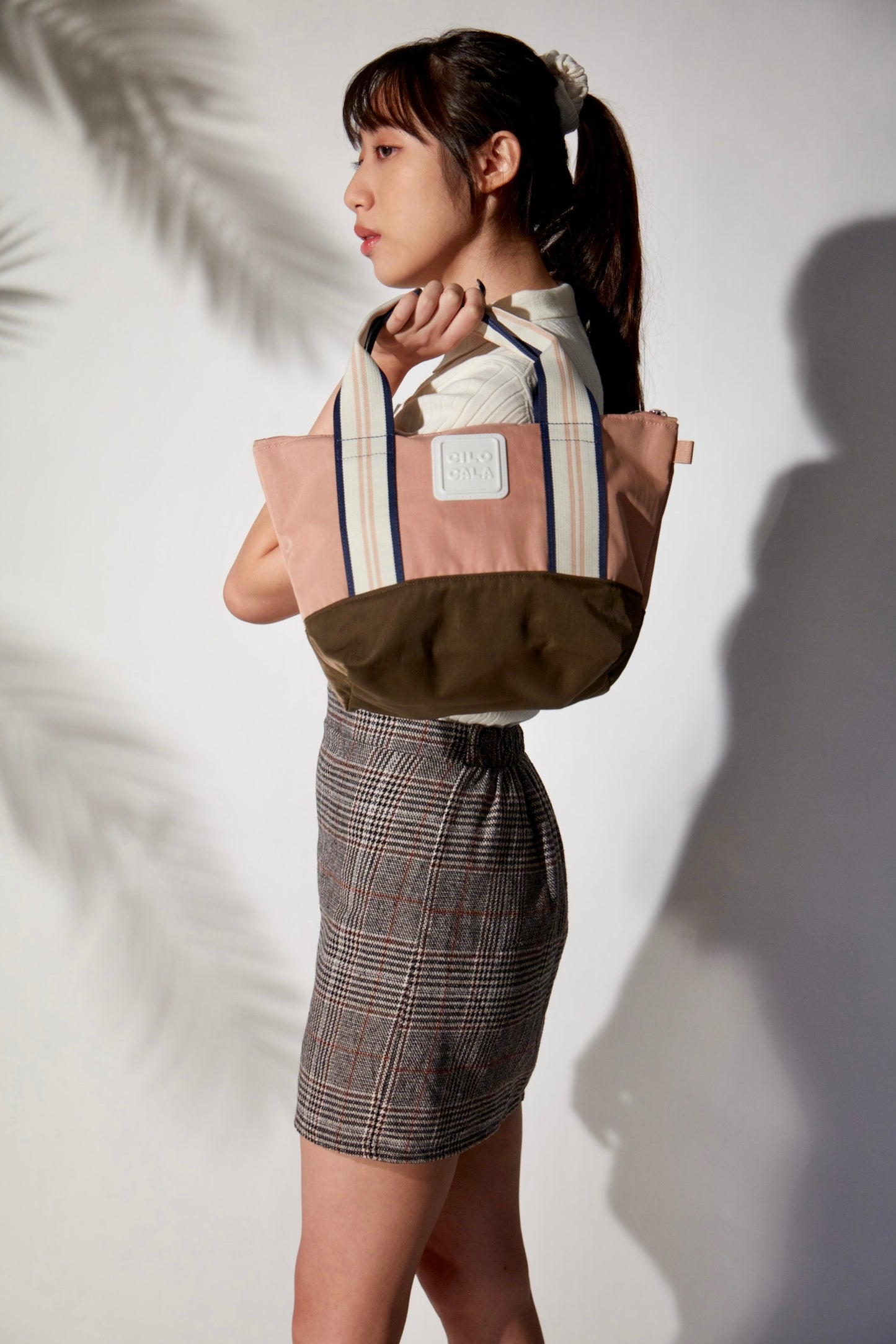TOTE S SIZE
